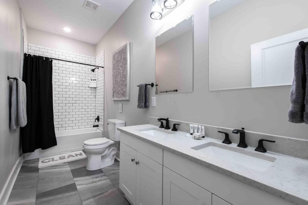 Newly Renovated 3 Bedroom Shelby Park Home **Free Parking** Louisville Exterior foto